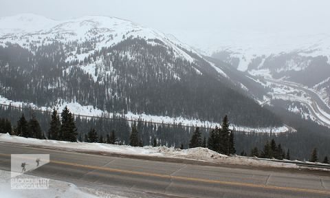 Backcountry-skiing-Colorado-loveland-pass