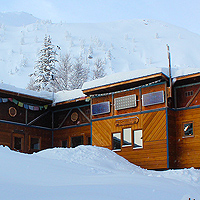 mount carlyle backcountry skiing lodge
