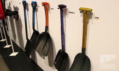 Black-Diamond-Avalanche-Shovels