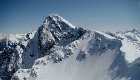 revelstoke backcountry powder ski