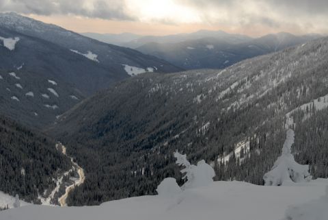 A beautiful day for a ski tour!