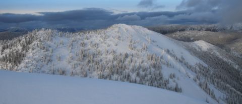 Looking back on the ridge traversee