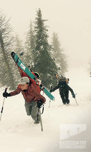 Skiing Loki