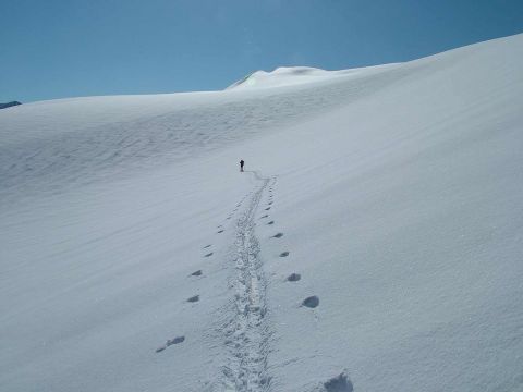 Crossing the Sphinx Glacier