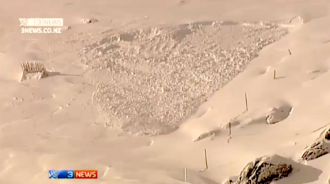 Massive avalanche destroys Mt. Hutt Chairlift