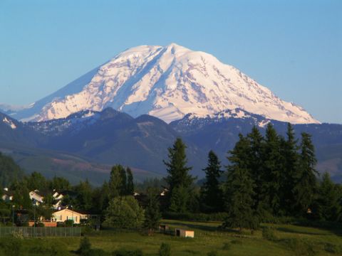 Mt Rainier backcountry skiing