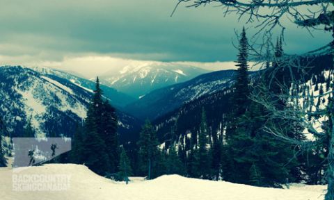 backcountry skiing avalanche