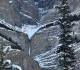 Bear attacks ice climber