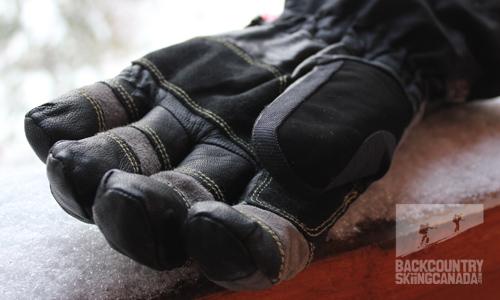 Mountain Hardwear Boldog gloves with OutDry 