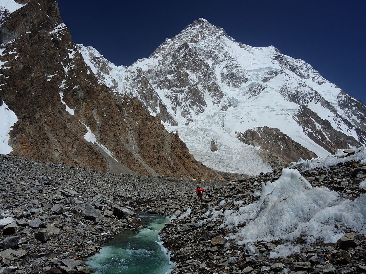 K2 - The Elusive Ski Descent