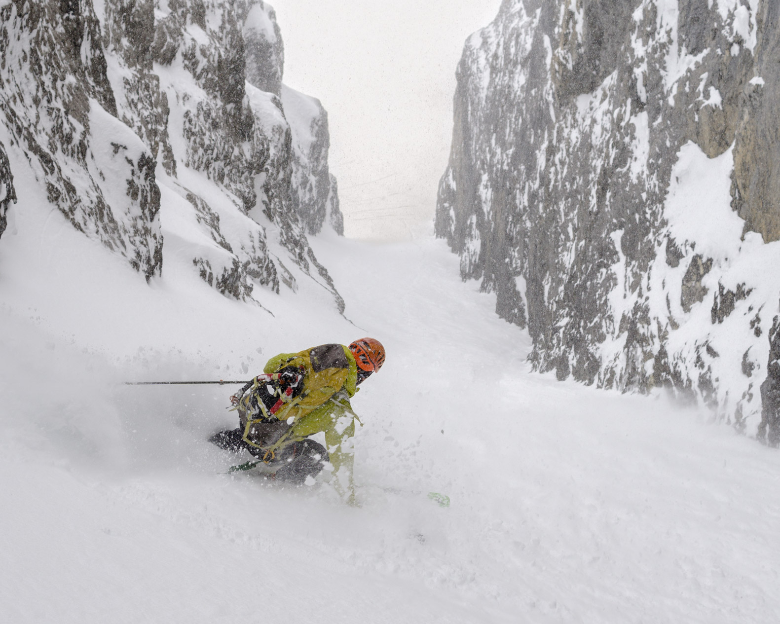 Retreat! Commonwealth N Couloir