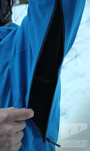 Large pit zips to help vent when you over heat.
