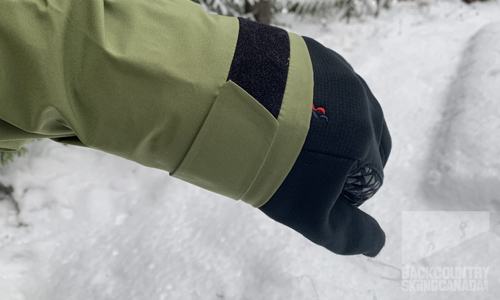 To further help keep the weather out there are generous velcro cuff adjustments.