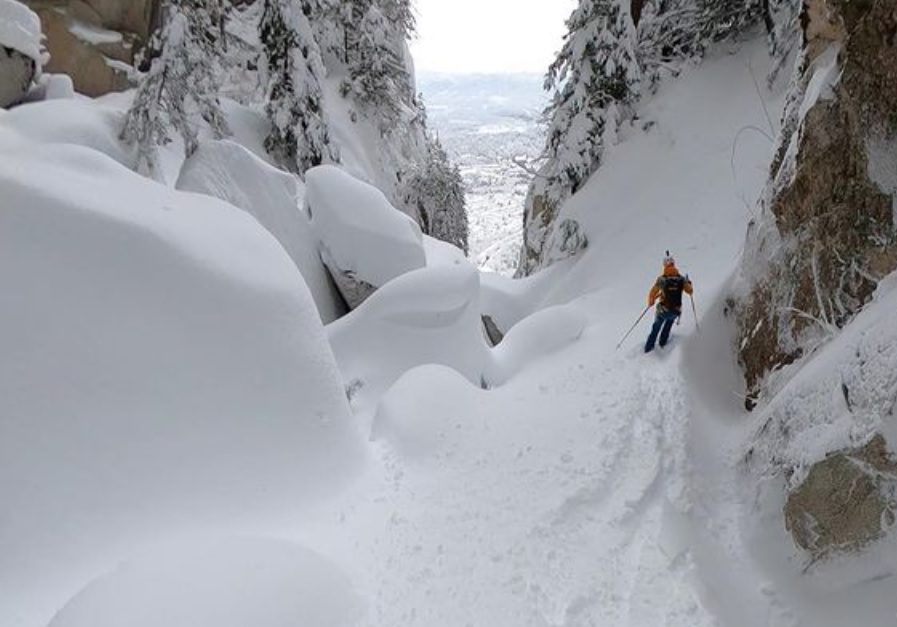 The North gully of the Stawamus Chief skied