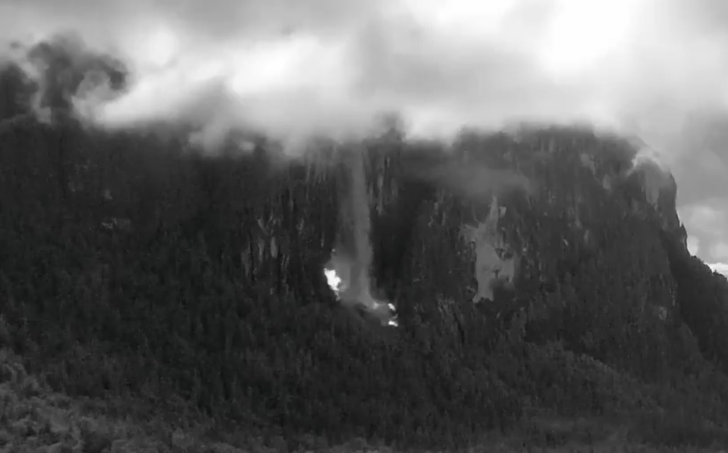 More Rockfall in Squamish - Video