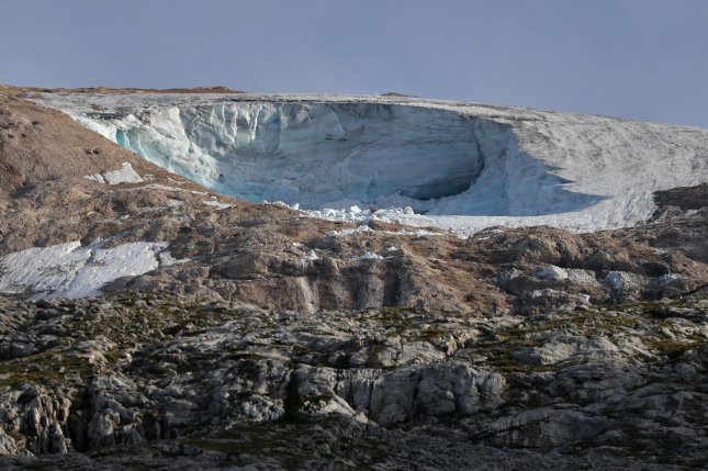 GLACIER COLLAPSE, 7 DEAD & MORE STILL MISSING